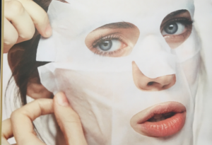maschera idratante in tessuto per viso