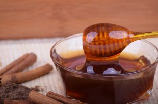 miele di melata ha molte proprietà e benefici importanti
