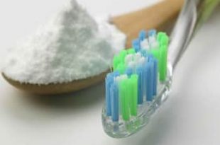 Bicarbonato e denti bianchi: come usarlo